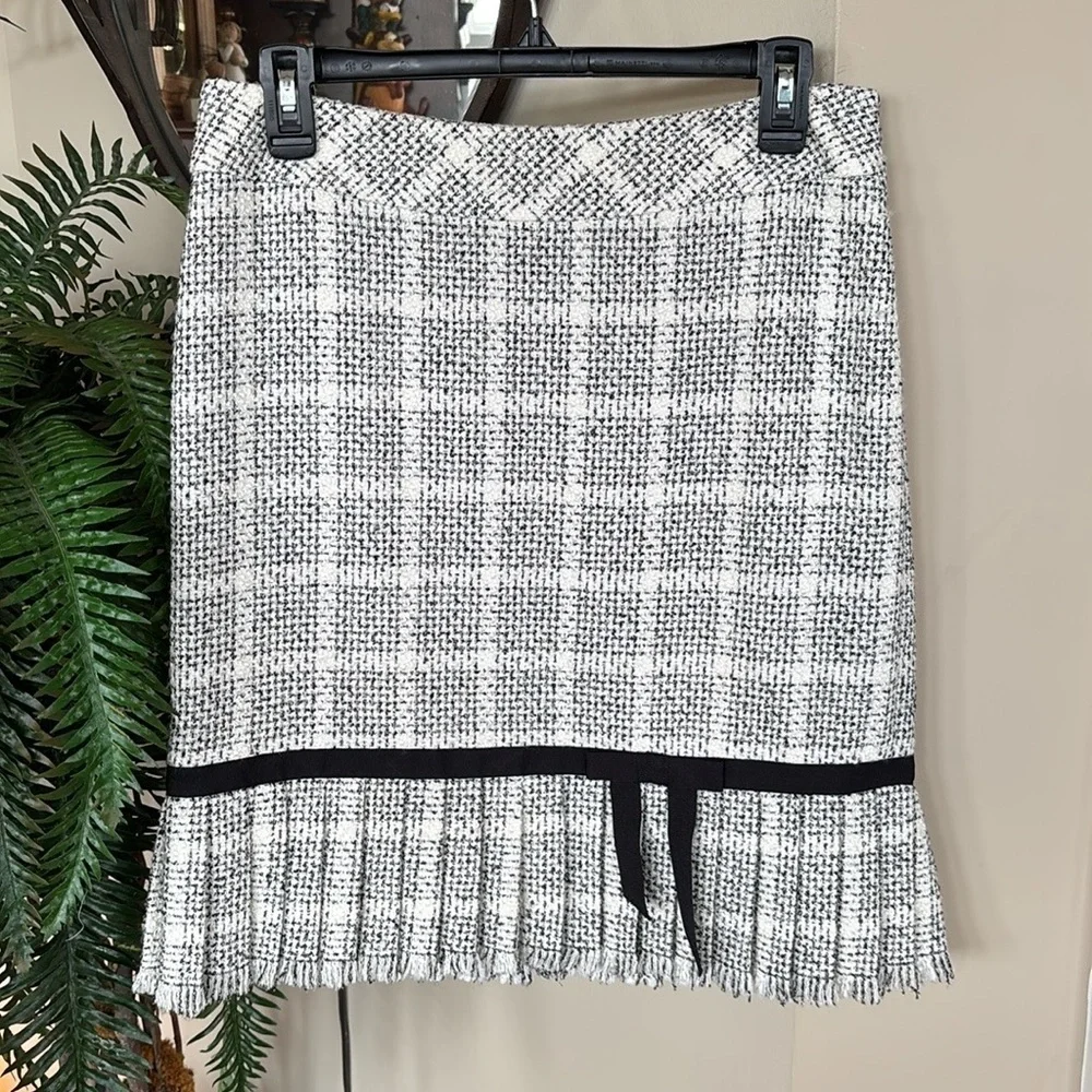 Classiques Entier Black & White Tweed Checks Lined Skirt w/ Pleated Ruffle Hem